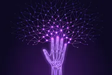Ilustración de una mano deteniendo el avance de una red neuronal luminosa en expansión sobre fondo violeta oscuro