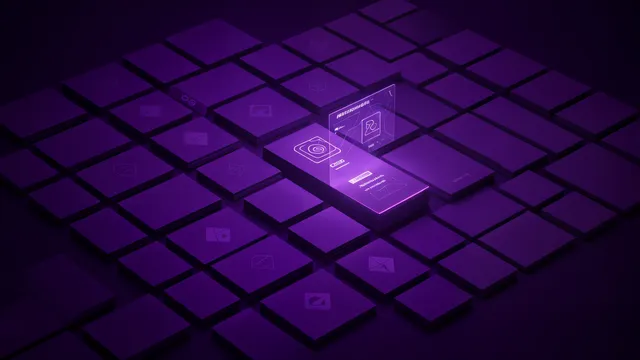 Rejilla de tarjetas geometricas identicas de las que una se ilumina y se despliega sobre fondo violeta oscuro